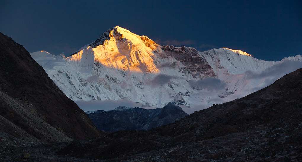 Cho Oyu (8,201 m) - The Goddess of Turquoise