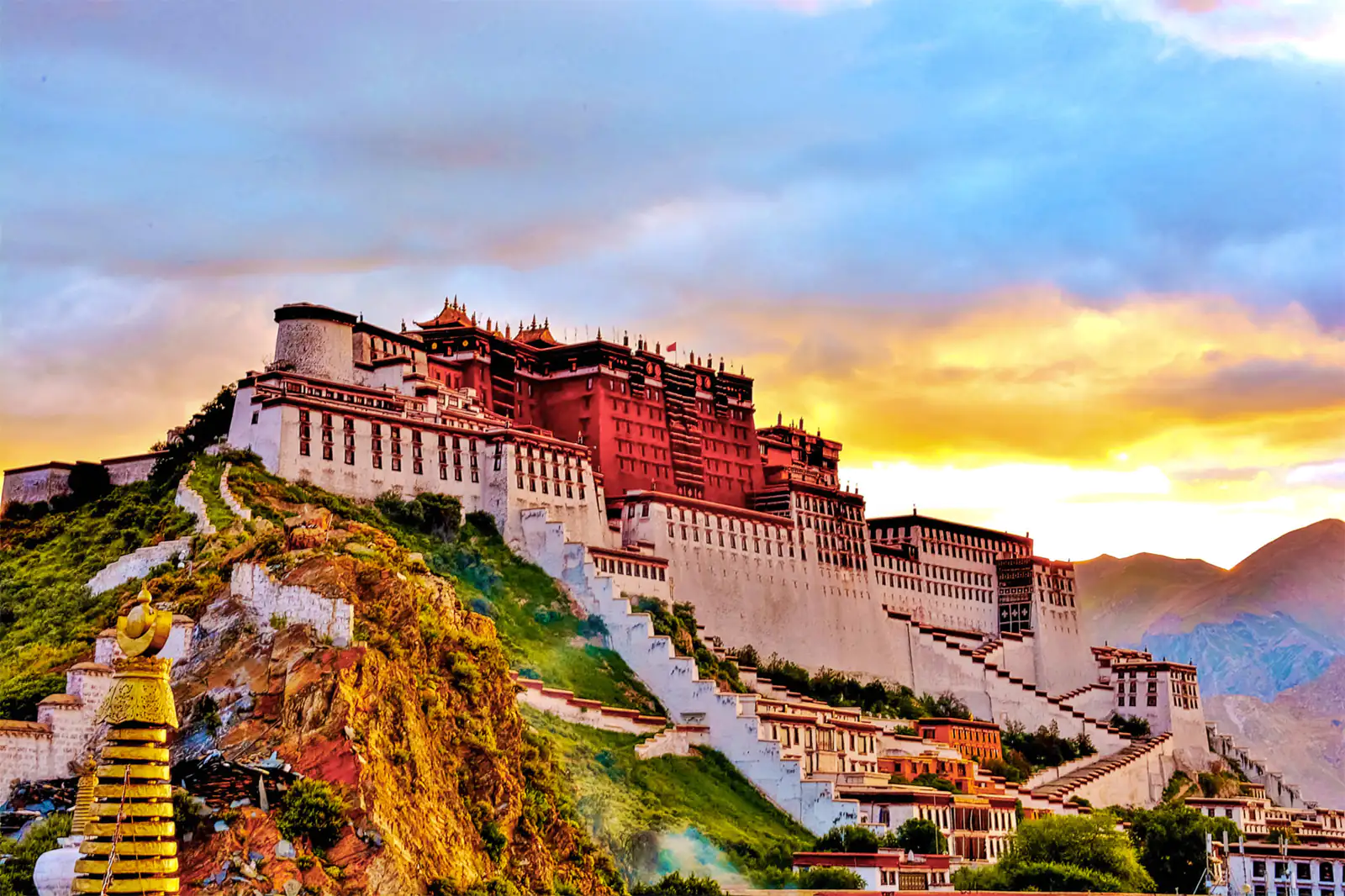 The Potala Palace in the light of dawn