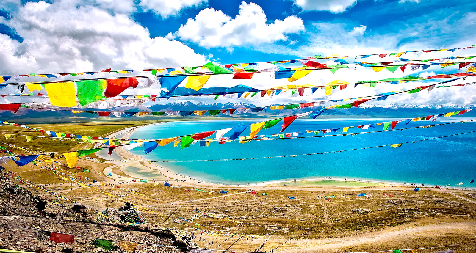 One of the crossings, Laken La Pass, 5200m, traverses the Nyenchen Tanglha range and offers the first stunning glimpse of Tibet's biggest lake, Namtso Lake, 4720m and 80km long.