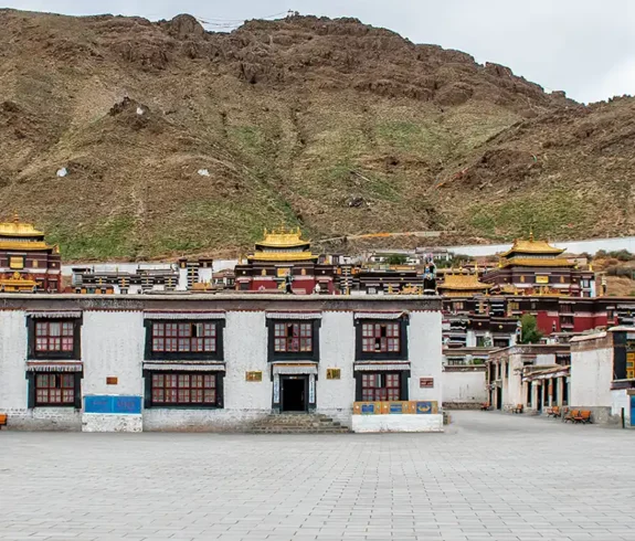 Tashi Lhunpo Monastery Pano