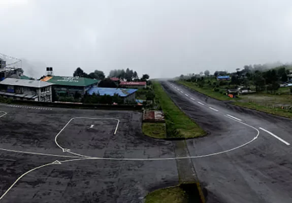 Lukla-Airport (1)
