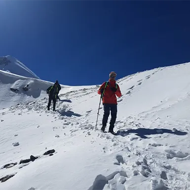 Yalung Ri Peak Climbing