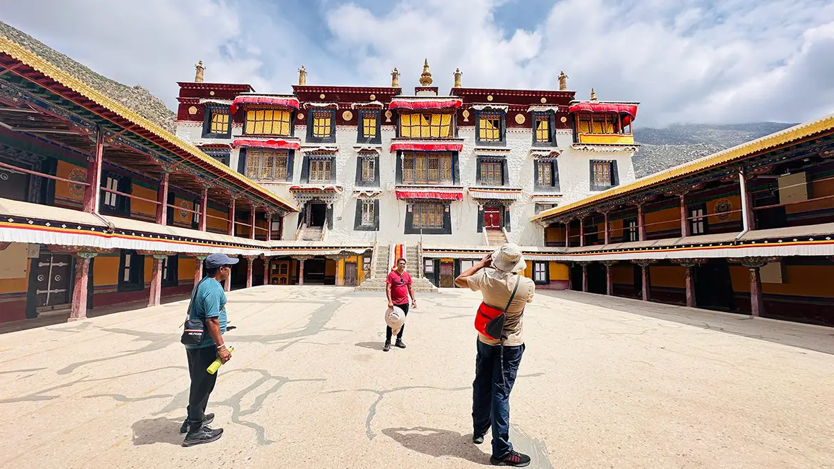 Ganden Palace entrance