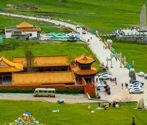 Near Pincess Wencheng Mountain Pass