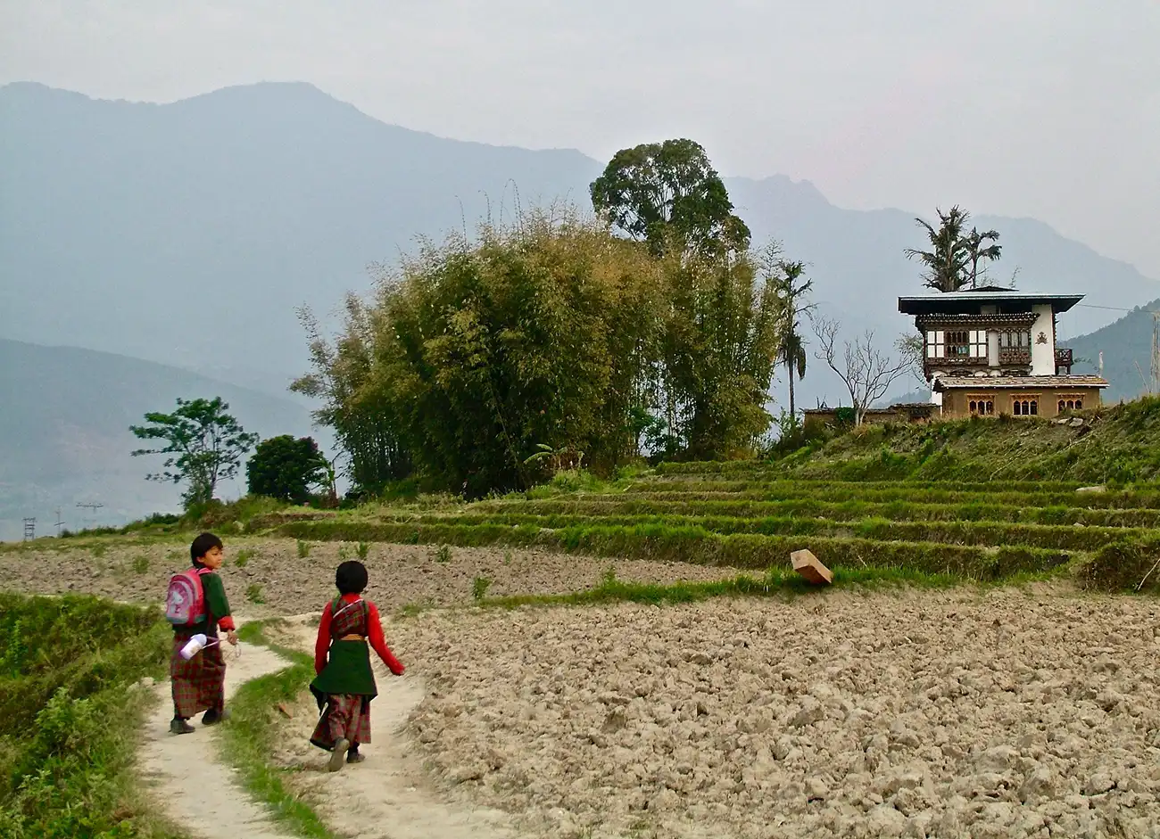 Schoolchildren returning home, Sopsokha Village