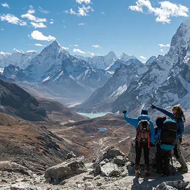 Exploring Chola Pass: A Trekker’s Guide to Conquering Heights and Discovering the Everest Region
