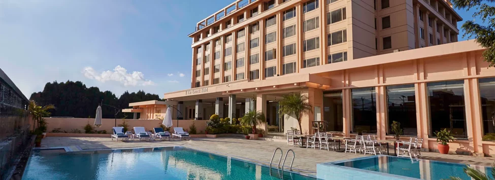 Everest Hotel