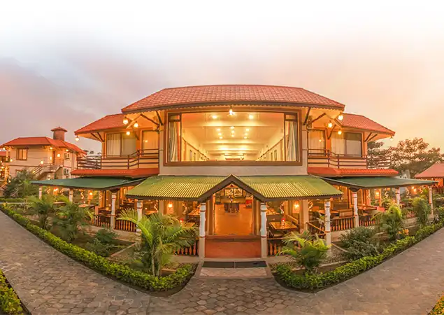 Accommodation: Green Park Chitwan
