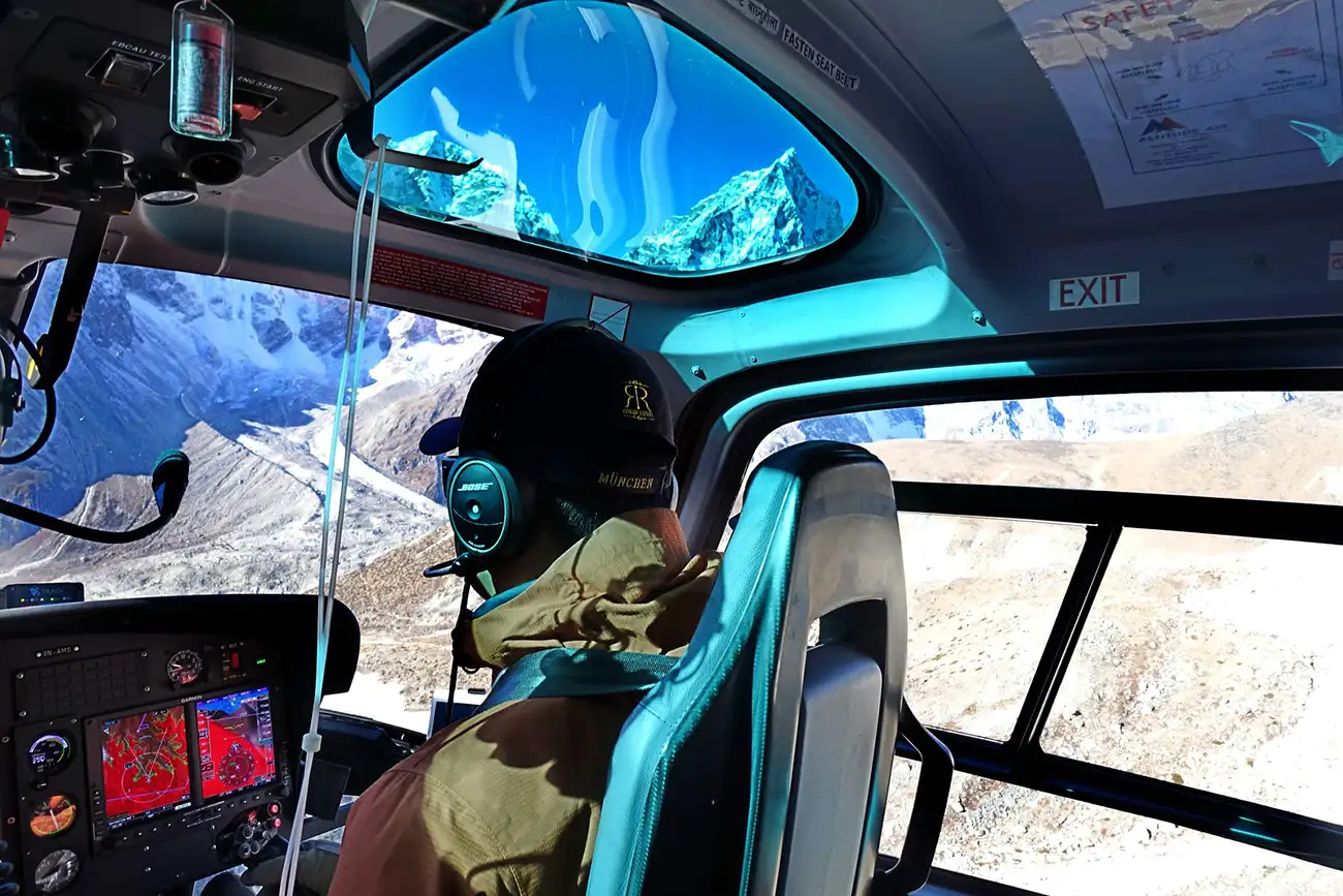 In Everest Region - helicopter ban lifted in the Everest